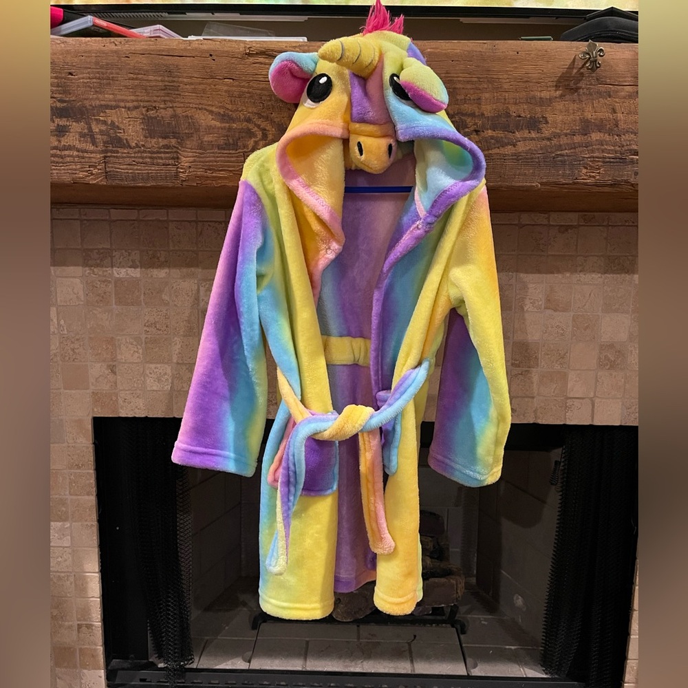 *SOLD* Unicorn bathrobe! EUC! YM